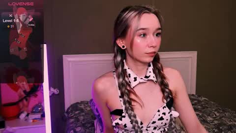 Kimiko online show from 11/22/25, 02:38