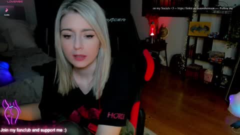 Wolfs Girl online show from 02/11/26, 06:24