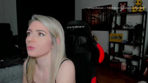 Wolfs Girl online show from 02/25/26, 07:45