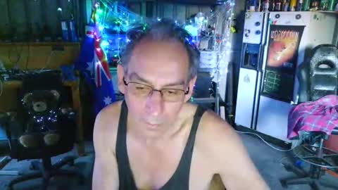 kimintheshed online show from 12/05/25, 11:08