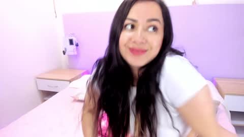 Camila online show from 01/25/25, 04:57