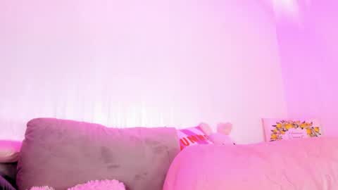 Natalie online show from 05/05/26, 04:09