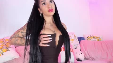 Snapshot of kimkardassiann chatting on 05/28/26, 07:22 Natalie online show from 05/28/26, 07:22
