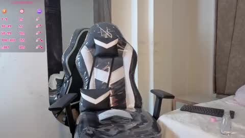 kimm_jones online show from 09/30/25, 08:47