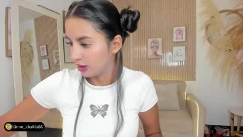 Kim  online show from 02/03/25, 06:17