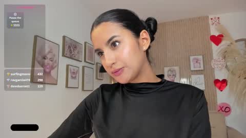 Kim  online show from 02/19/25, 01:40