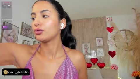 Kim  online show from 02/22/25, 03:45