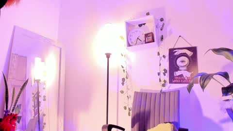 Kimm online show from 02/05/25, 09:36