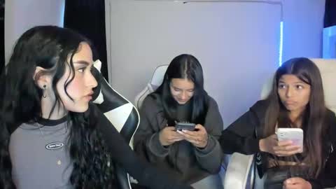 kimmi online show from 02/12/25, 11:09