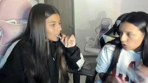 kimmi online show from 12/22/25, 11:13