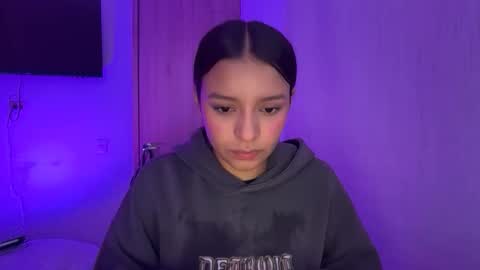 kimmi online show from 04/09/26, 11:21