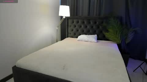 Snapshot of kimmi_meller chatting on 06/01/26, 04:14 kimmi_meller online show from 06/01/26, 04:14