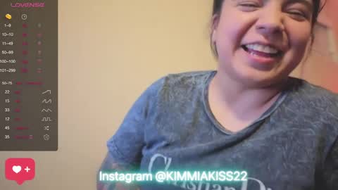 Snapshot of kimmiakiss22 chatting on 01/12/25, 04:10 Kimmi online show from 01/12/25, 04:10
