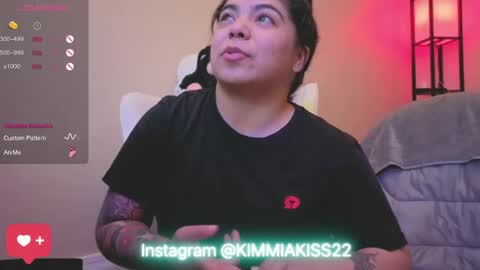 Snapshot of kimmiakiss22 chatting on 01/28/25, 03:36 Kimmi online show from 01/28/25, 03:36