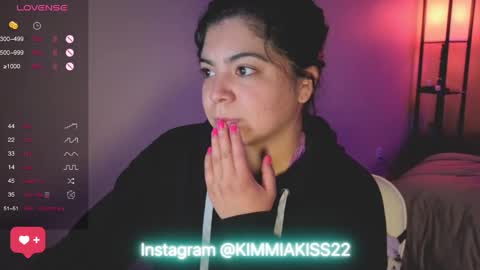 Snapshot of kimmiakiss22 chatting on 02/11/25, 06:08 Kimmi online show from 02/11/25, 06:08