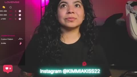 Snapshot of kimmiakiss22 chatting on 02/13/25, 02:45 Kimmi online show from 02/13/25, 02:45