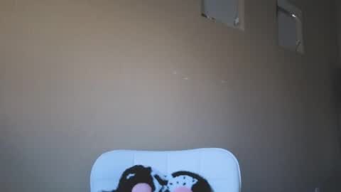 Snapshot of kimmiakiss22 chatting on 03/01/25, 12:50 Kimmi online show from 03/01/25, 12:50
