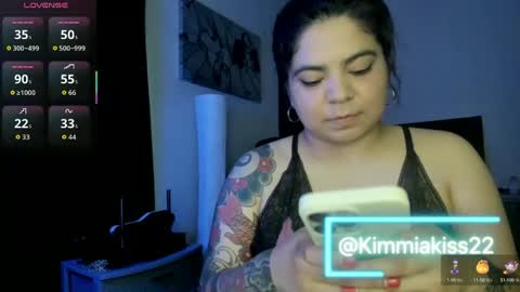 Snapshot of kimmiakiss22 chatting on 10/15/25, 11:38 Kimmi online show from 10/15/25, 11:38