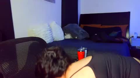 Kimmi online show from 11/09/25, 02:54