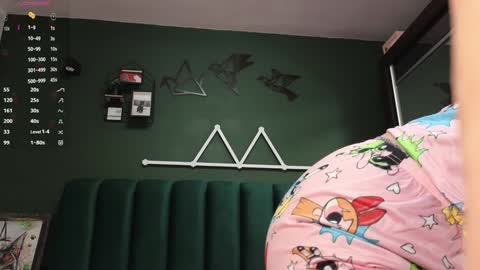 Kimmie online show from 12/22/25, 07:00