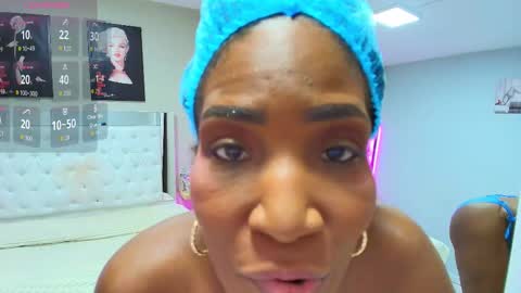 Kim online show from 11/25/25, 12:49