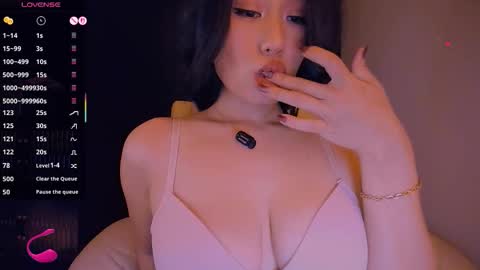 Snapshot of kimmy_chi chatting on 02/03/26, 07:19 Lo online show from 02/03/26, 07:19