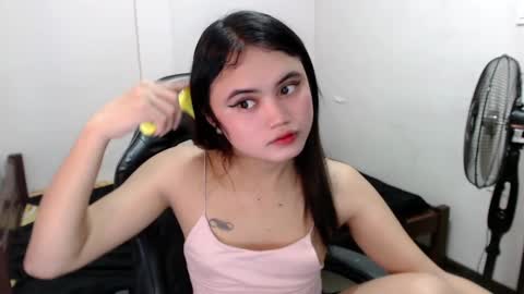 Snapshot of kimmy_fuckinggreat chatting on 03/01/25, 11:17 kim ejara online show from 03/01/25, 11:17