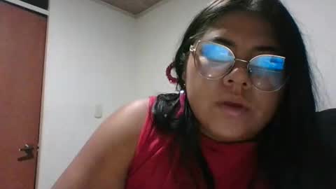 Snapshot of kimmy_kimmy_ chatting on 01/26/25, 01:41 Kimmy online show from 01/26/25, 01:41
