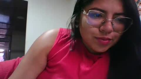 Snapshot of kimmy_kimmy_ chatting on 02/16/25, 10:43 Kimmy online show from 02/16/25, 10:43