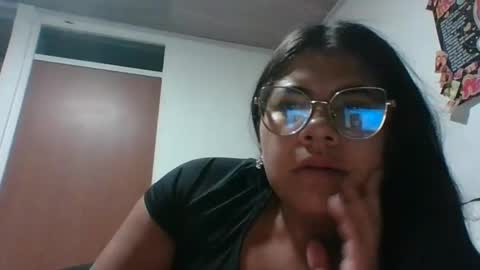 Snapshot of kimmy_kimmy_ chatting on 02/24/25, 12:20 Kimmy online show from 02/24/25, 12:20