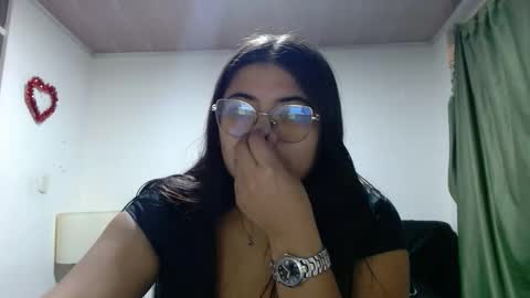 Snapshot of kimmy_kimmy_ chatting on 10/19/25, 03:07 Kimmy online show from 10/19/25, 03:07