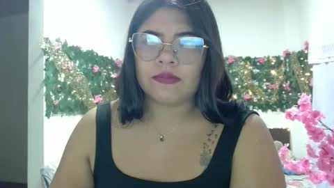 Snapshot of kimmy_kimmy_ chatting on 12/03/25, 10:41 Kimmy online show from 12/03/25, 10:41