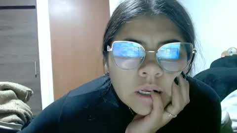 Snapshot of kimmy_kimmy_ chatting on 01/10/26, 04:47 Kimmy online show from 01/10/26, 04:47