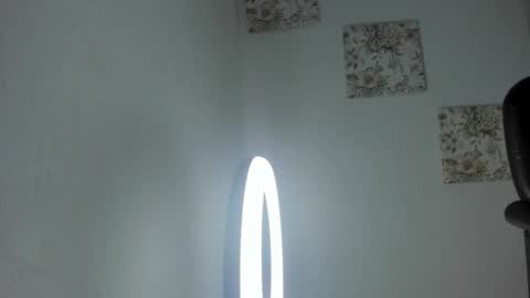 Snapshot of kimthompsonn chatting on 12/15/24, 09:03 Kim Thompson online show from 12/15/24, 09:03