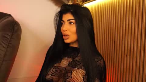 Snapshot of kimybroox chatting on 11/27/25, 10:56 Andreea online show from 11/27/25, 10:56