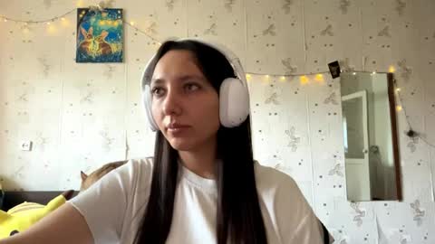 Jenny online show from 05/19/26, 01:56
