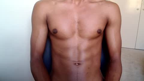 Isaac online show from 03/09/25, 03:22