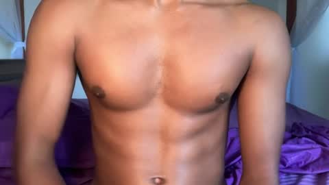 Snapshot of kinda_horny_right_now chatting on 07/06/26, 09:50 Isaac online show from 07/06/26, 09:50
