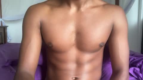 Snapshot of kinda_horny_right_now chatting on 07/15/26, 07:57 Isaac online show from 07/15/26, 07:57