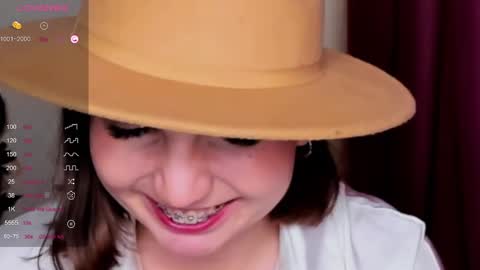 Hazel online show from 02/12/25, 08:40