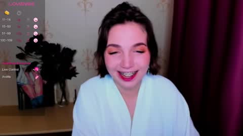 Hazel online show from 09/27/25, 08:25