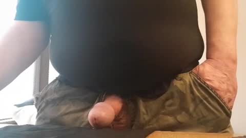 Kindofabear online show from 04/16/26, 08:42