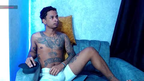 king__boy_ online show from 01/06/26, 07:39