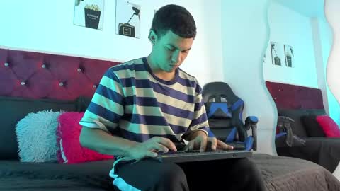 king_ares1 online show from 05/14/26, 11:06
