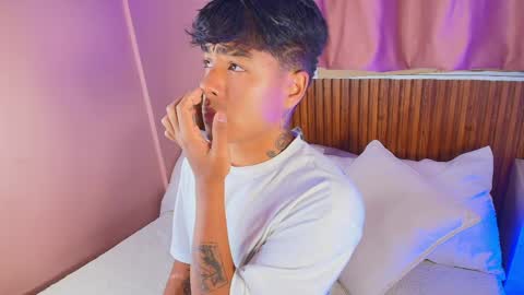 king  help me reach 100 likes online show from 03/31/26, 02:02