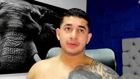 Angel Falconer online show from 12/03/25, 01:13