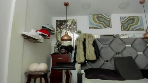 Snapshot of king_fitt_ chatting on 02/14/25, 04:52 HOT MEN BLACK online show from 02/14/25, 04:52