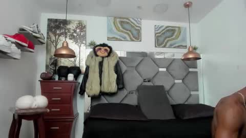 HOT MEN BLACK online show from 11/13/25, 12:15