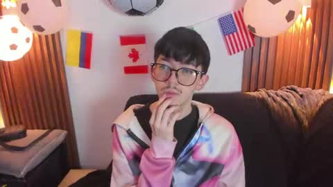 King  online show from 07/07/26, 12:09