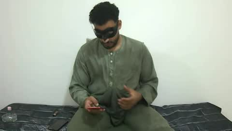 Snapshot of king_of_arabians chatting on 06/11/26, 05:33 king_of_arabians online show from 06/11/26, 05:33
